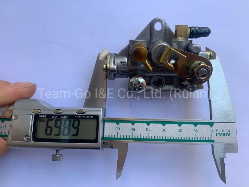 Motorcycle Spare Part Oil Pump Model Ax100